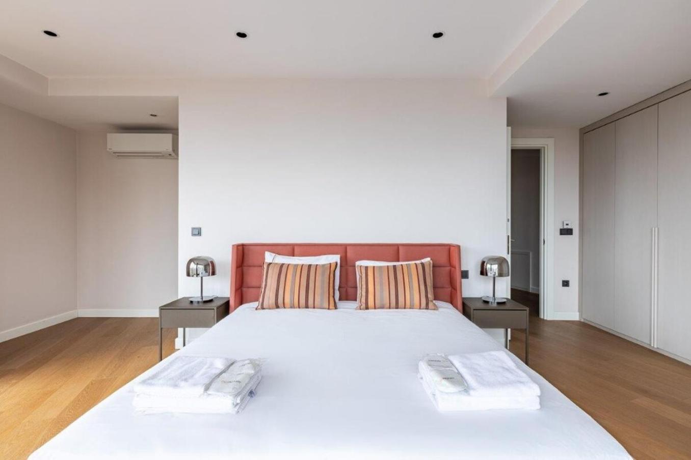 Daire Penthouse Duplex 4br25bath Terrace Views! #258 İstanbul