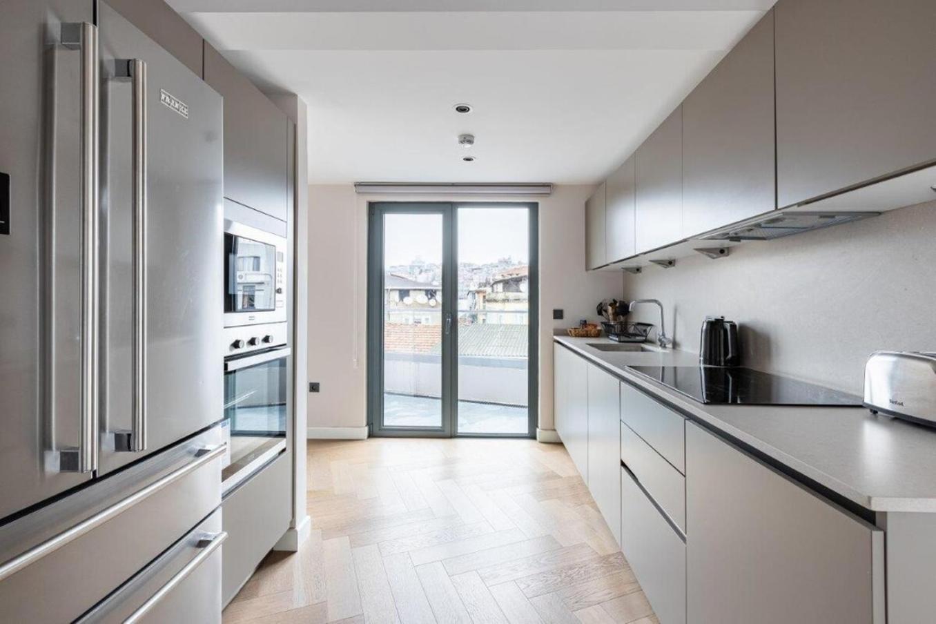 Penthouse Duplex 4br25bath Terrace Views! #258 * İstanbul