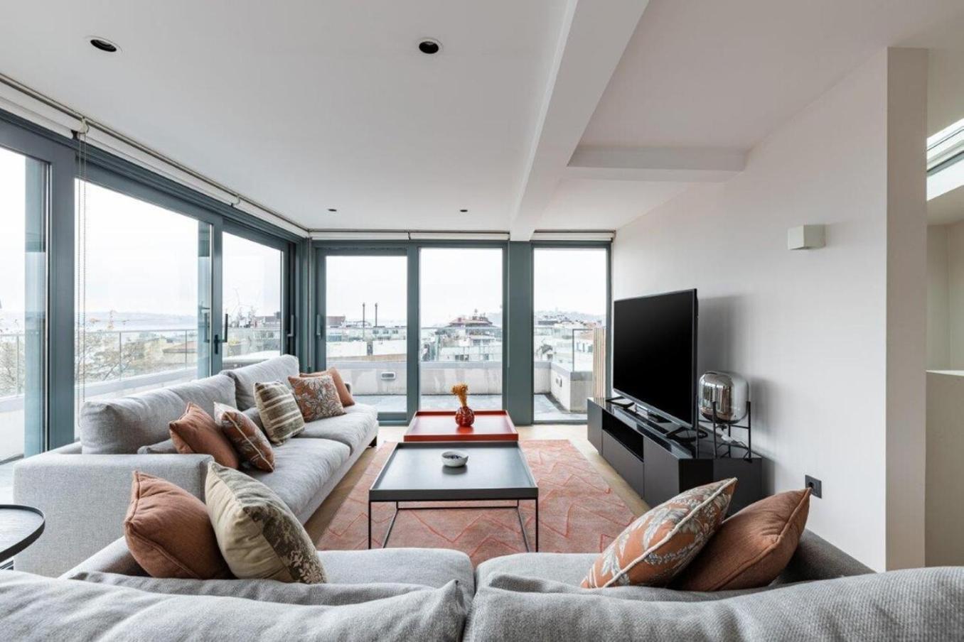 Penthouse Duplex 4br25bath Terrace Views! #258 Daire *