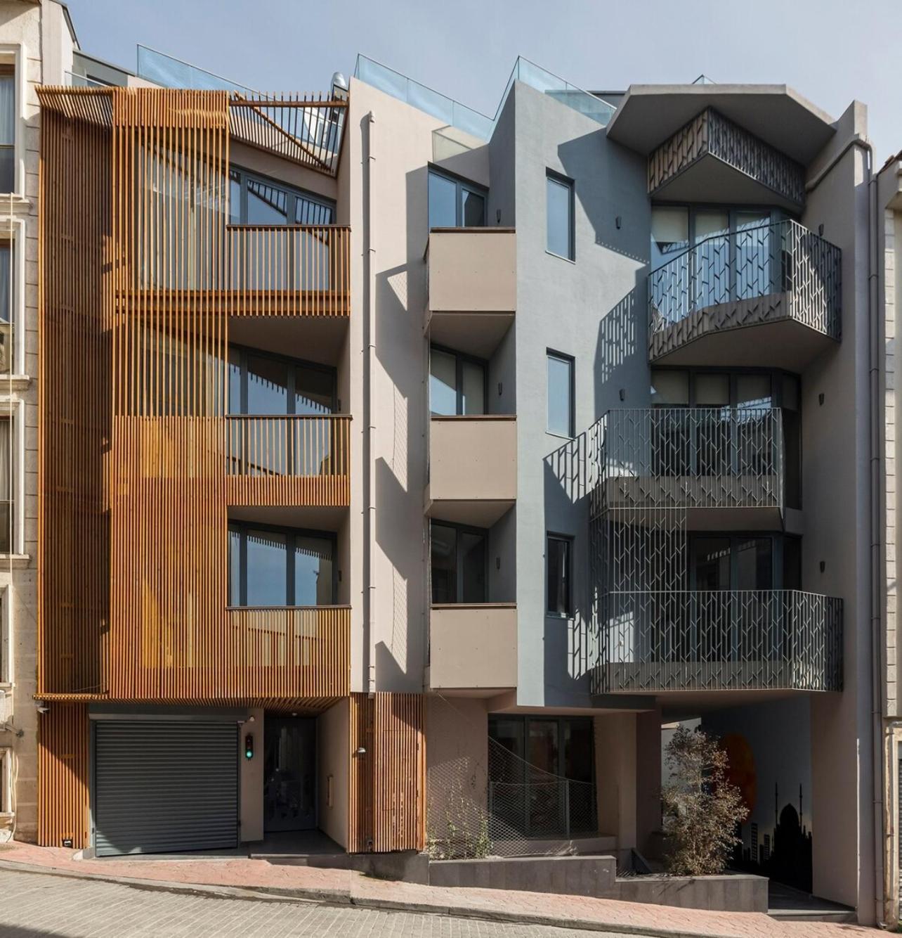 Daire Penthouse Duplex 4br25bath Terrace Views! #258 *
